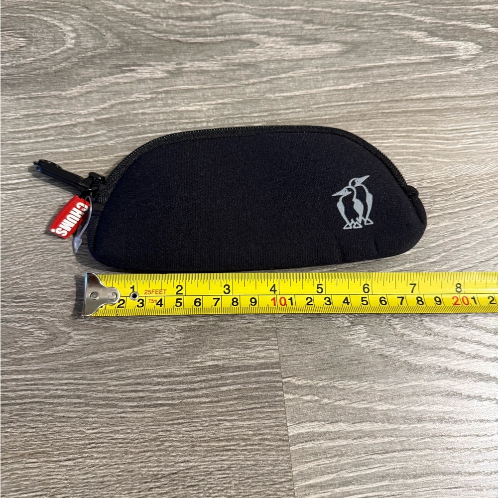 Chums Original Penguin Black Neoprene Toiletry / Accessory / Sunglasses Pouch